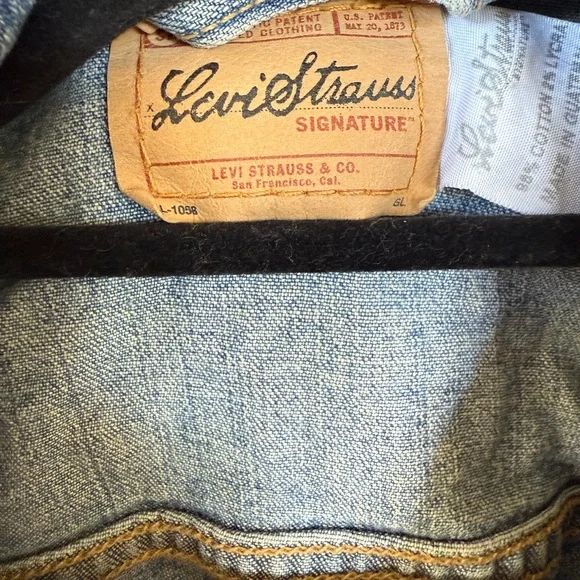 Levi's Blue Jean Jacket - Picture 3 of 4